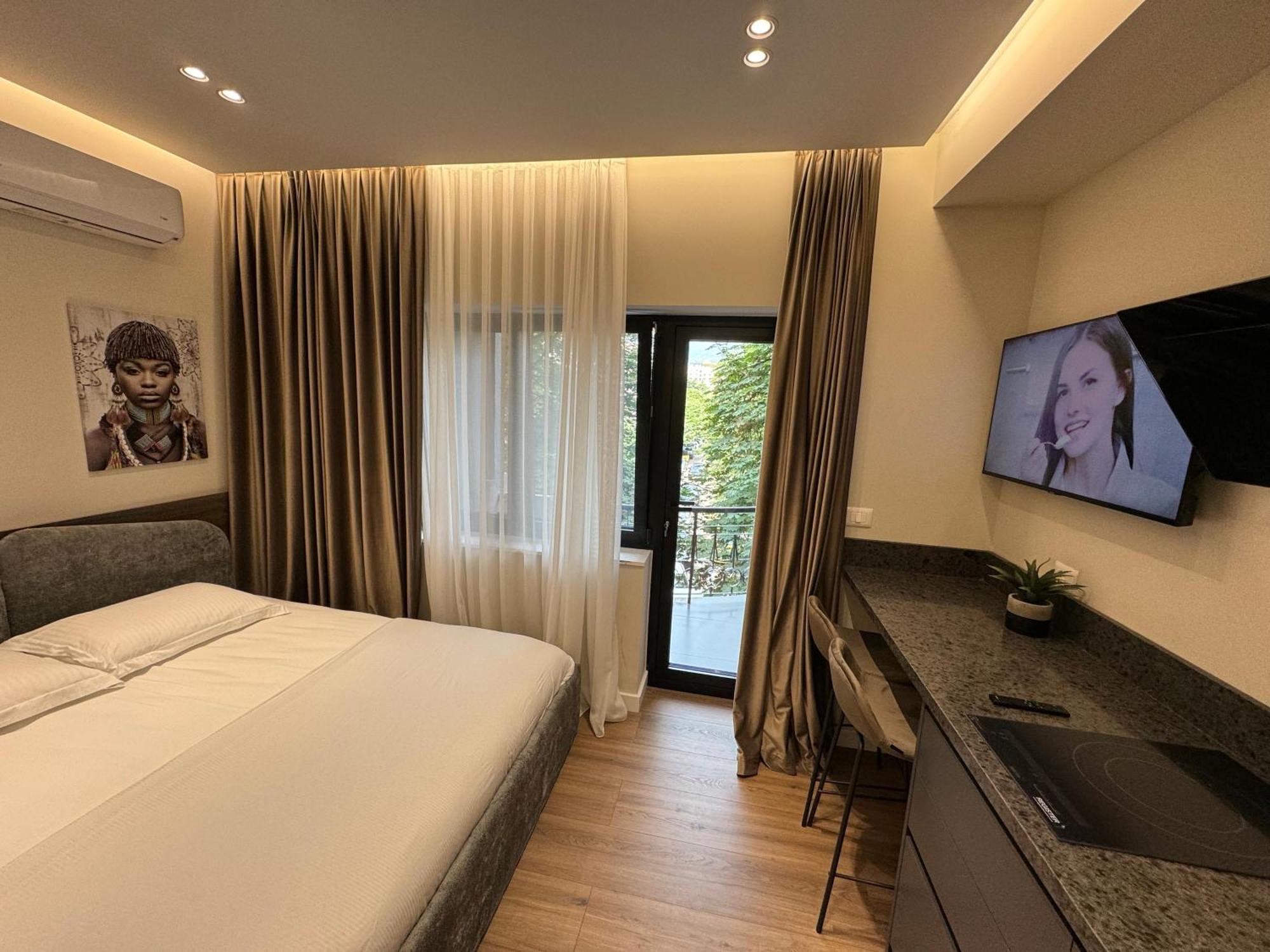 Lux Stay Тирана Экстерьер фото