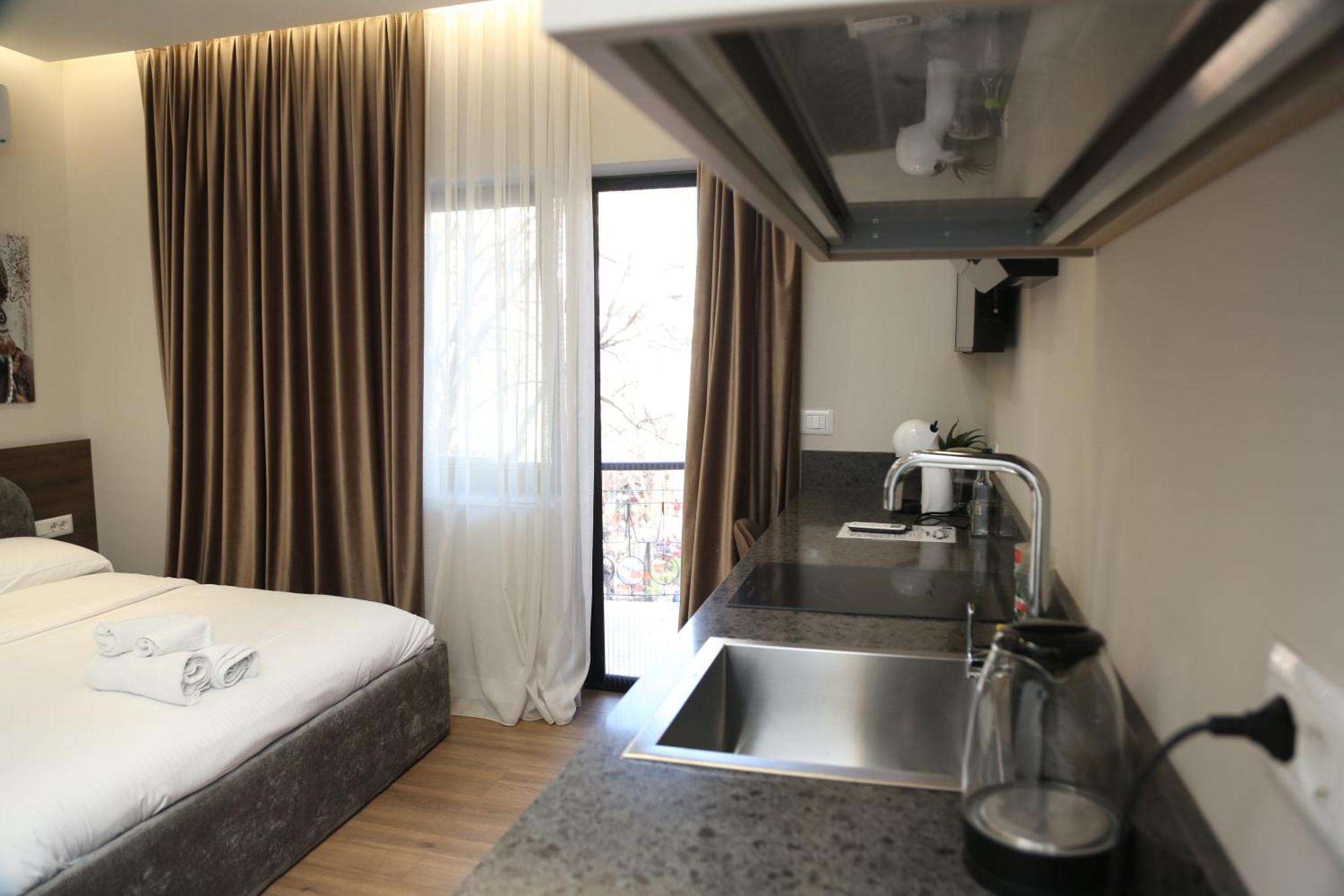 Lux Stay Тирана Экстерьер фото